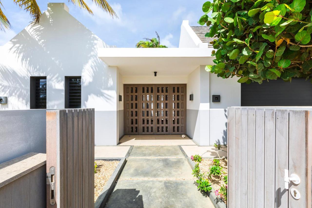 Oceanfront 72 & Sunny Villa Кралендижк Екстериор снимка