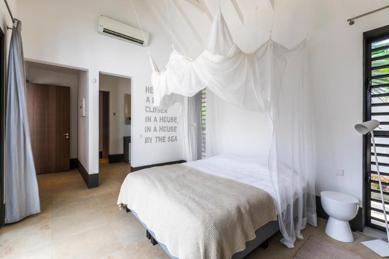 Oceanfront 72 & Sunny Villa Кралендижк Екстериор снимка